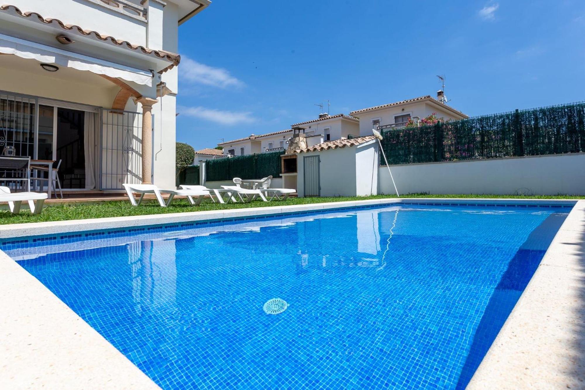 הוילה L' Escala Casa Sunset מראה חיצוני תמונה