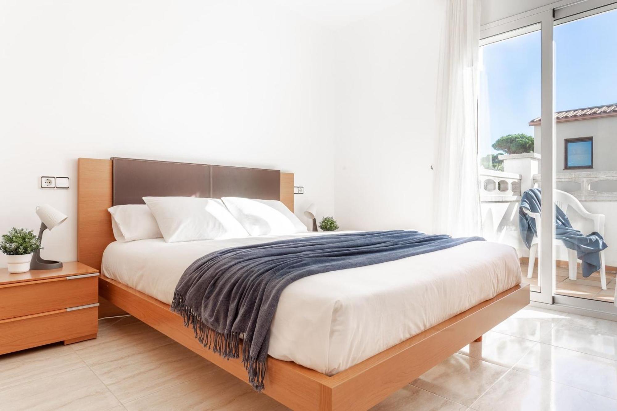 הוילה L' Escala Casa Sunset מראה חיצוני תמונה