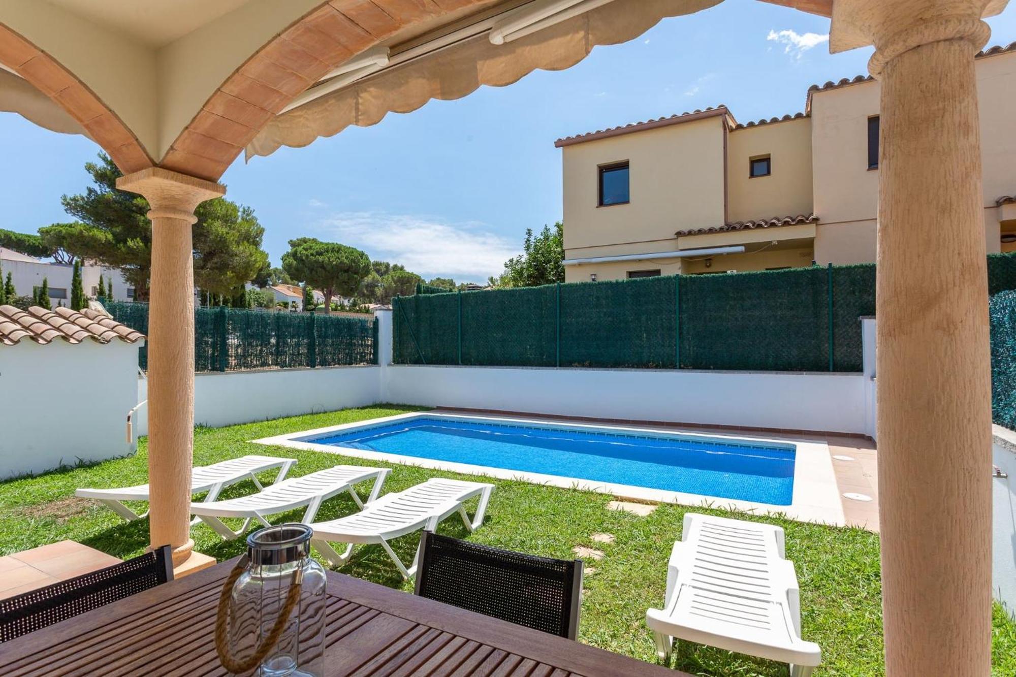 הוילה L' Escala Casa Sunset מראה חיצוני תמונה